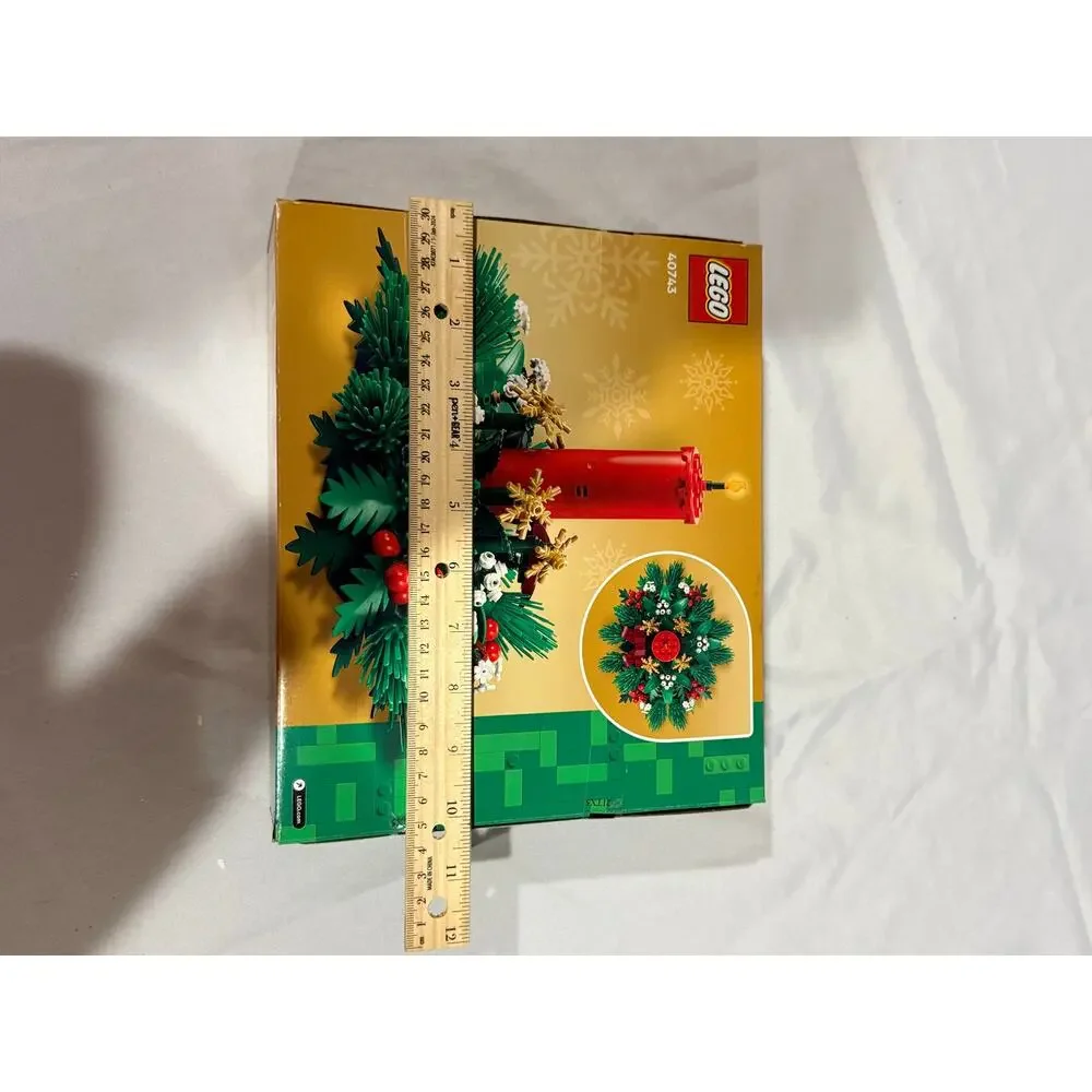 LEGO 40743 Christmas Table Decoration 433 Pieces NEW Factory Sealed Holiday set